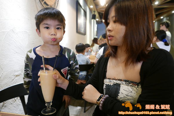 1524809105-359121664_n.jpg?v=1524809668