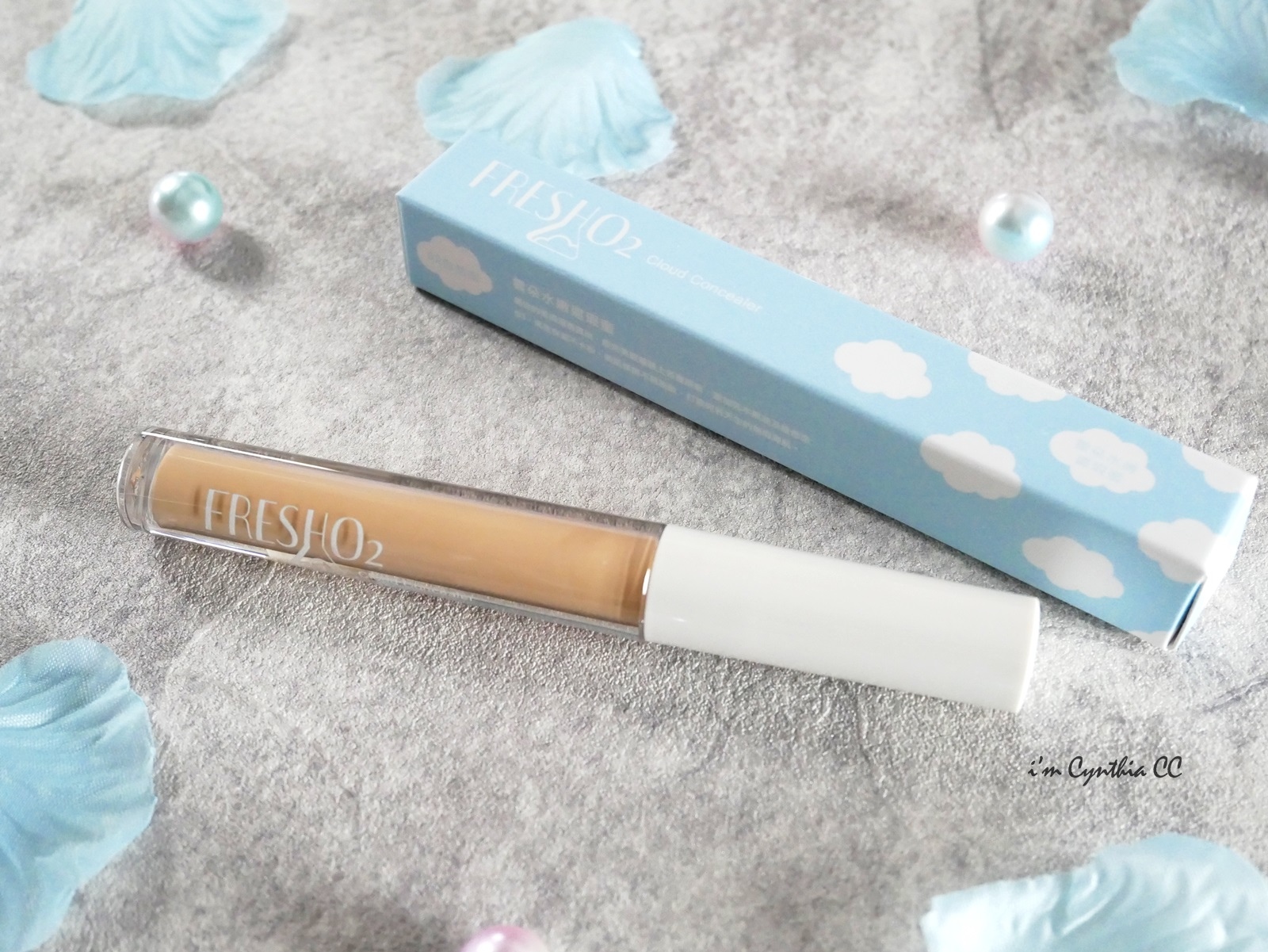 FreshO2雲朵輕肌感系列-雲朵水嫩遮瑕蜜