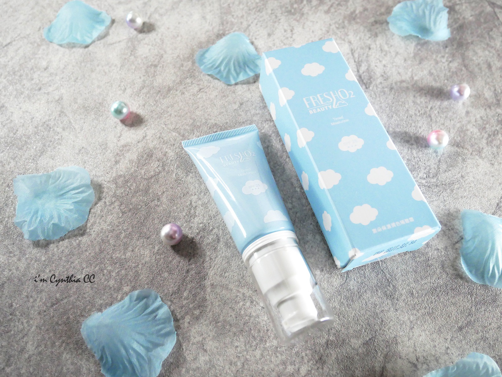 FreshO2雲朵輕肌感系列-雲朵保濕潤色隔離霜