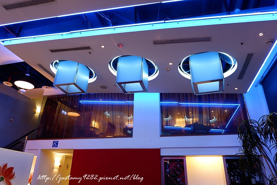 1525077785-1894539337.jpg?v=1525077952