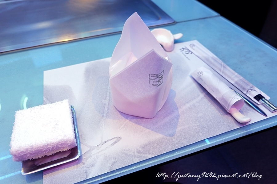 1525077784-4214765803.jpg?v=1525077952