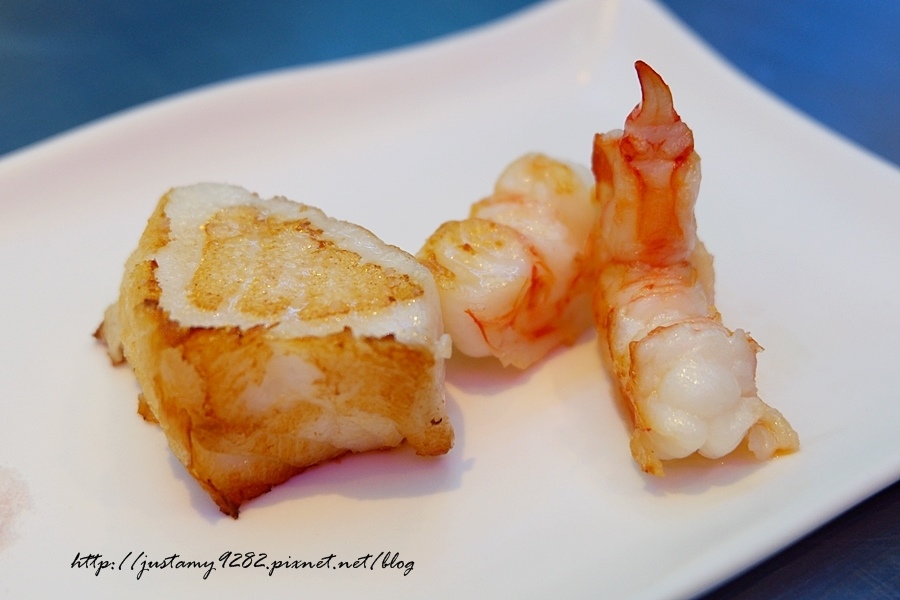 1525077793-3028156940.jpg?v=1525077952