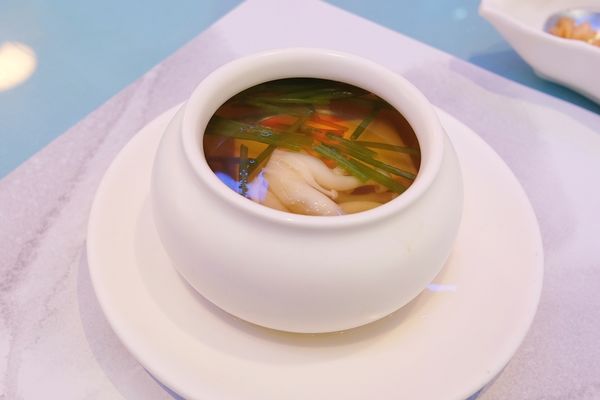 1525713427-662707696_n.jpg?v=1525713576