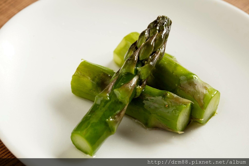 1523937264-3733447184_l.jpg?v=1524031077