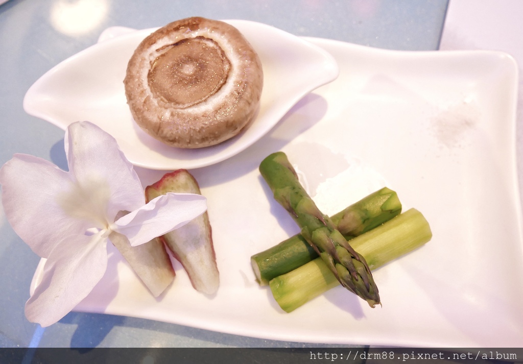 1523937317-1077999486_l.jpg?v=1524031077