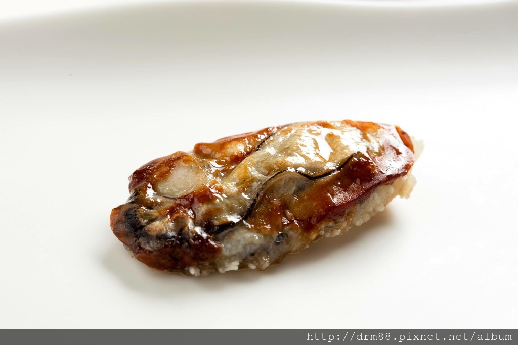 1523937264-836075494_l.jpg?v=1524031077