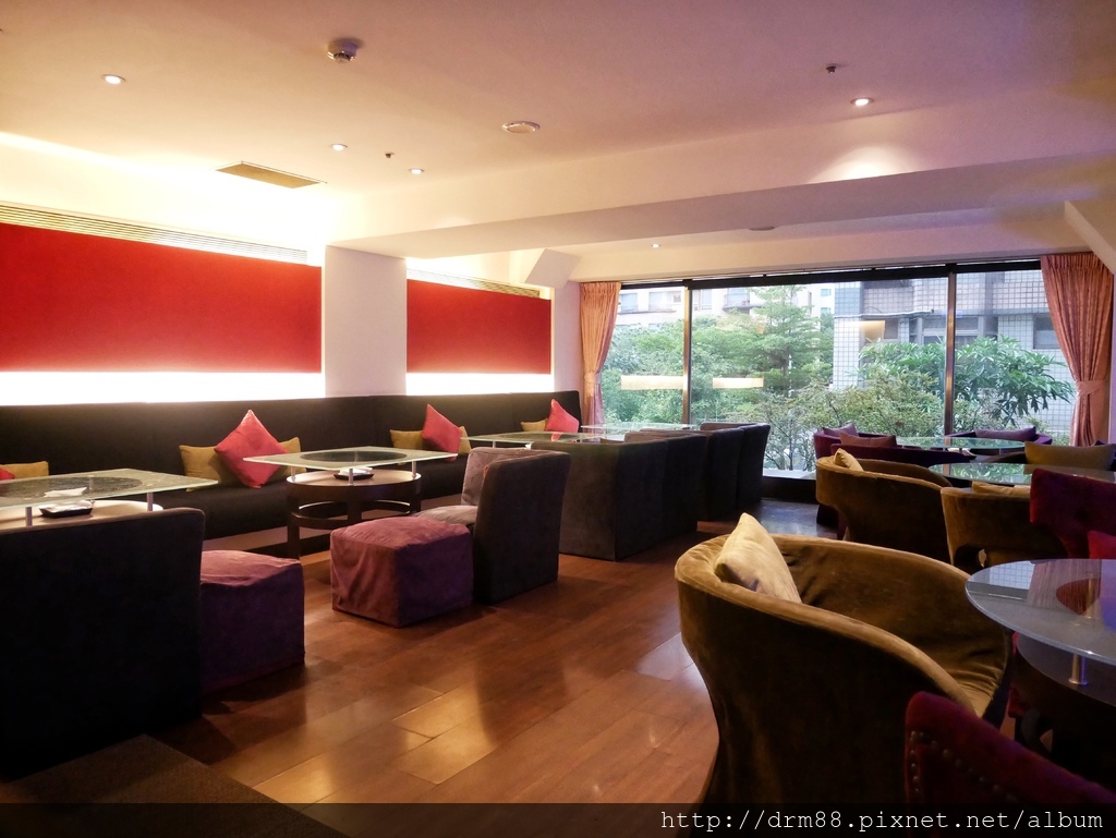 1523937377-795386967_l.jpg?v=1524031076