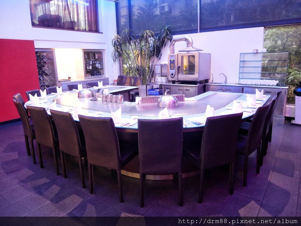 1523937371-461905252_l.jpg?v=1524031076