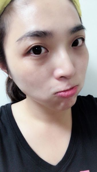 【保養】愛美就要防曬！敏感肌防曬乳推薦。遠離細紋斑點防曬很重要！可當素顏霜的防曬乳。只要擦防曬就有偽素顏效果！–媄皮思 SPF50 醫療級防曬乳