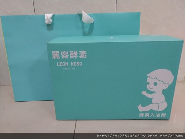 1525007796-1566973440_n.jpg?v=1525007809