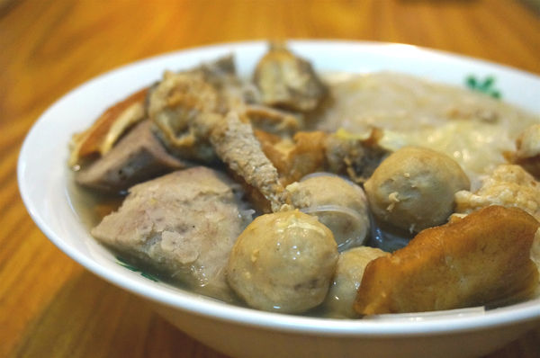 富基采儷婚宴會館：【食記】新北淡水。母親節餐廳最佳選擇「富基采儷婚宴會館」奢華澎湃的菜色讓你在家族聚會中超有面子。