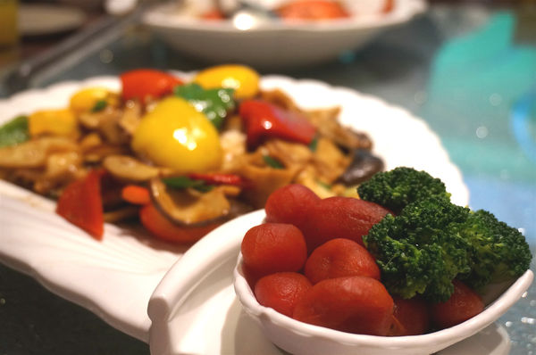 富基采儷婚宴會館：【食記】新北淡水。母親節餐廳最佳選擇「富基采儷婚宴會館」奢華澎湃的菜色讓你在家族聚會中超有面子。