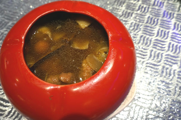 富基采儷婚宴會館：【食記】新北淡水。母親節餐廳最佳選擇「富基采儷婚宴會館」奢華澎湃的菜色讓你在家族聚會中超有面子。