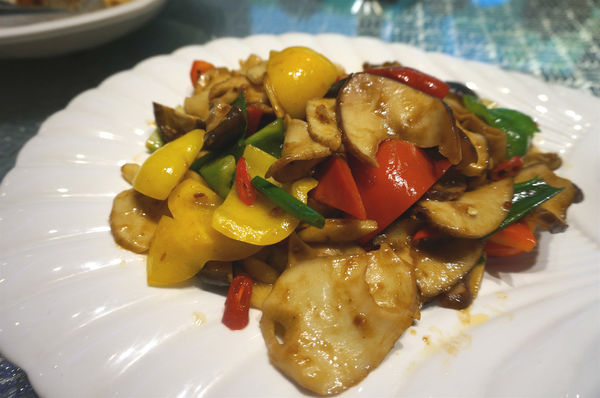 富基采儷婚宴會館：【食記】新北淡水。母親節餐廳最佳選擇「富基采儷婚宴會館」奢華澎湃的菜色讓你在家族聚會中超有面子。