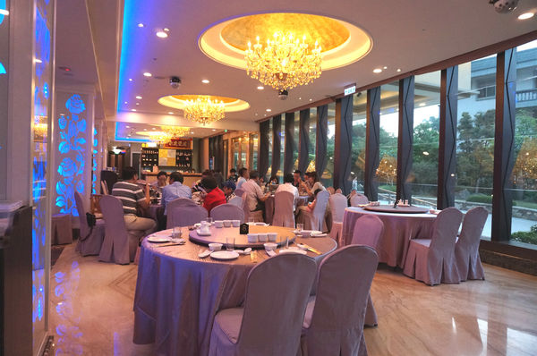 富基采儷婚宴會館：【食記】新北淡水。母親節餐廳最佳選擇「富基采儷婚宴會館」奢華澎湃的菜色讓你在家族聚會中超有面子。