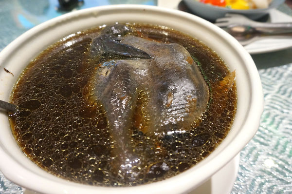 富基采儷婚宴會館：【食記】新北淡水。母親節餐廳最佳選擇「富基采儷婚宴會館」奢華澎湃的菜色讓你在家族聚會中超有面子。