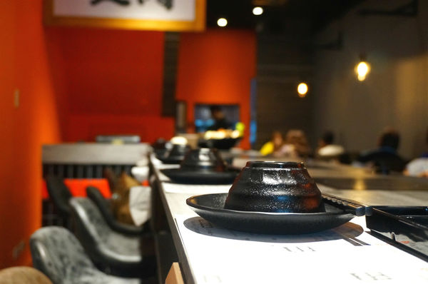 嗑肉石鍋(嗑肉石鍋(昌平店))：台中北屯【嗑肉石鍋昌平店】只要999就能享用雙人豪華海陸雙拼鍋，大口吃肉吃龍蝦好過癮