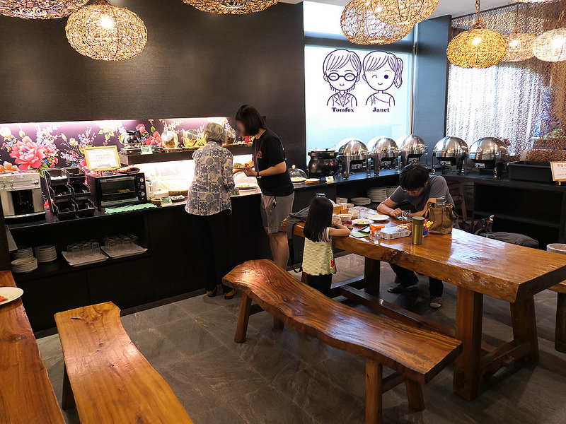 30 波卡拉渡假會館 餐廳