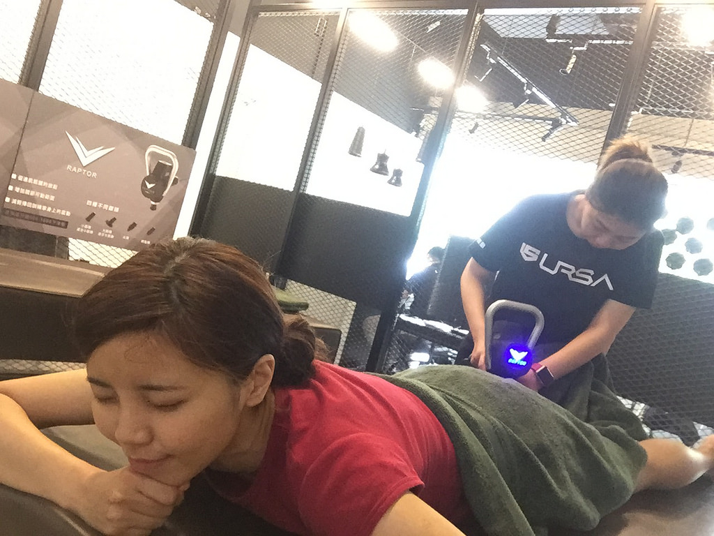 URSA科技運動按摩006