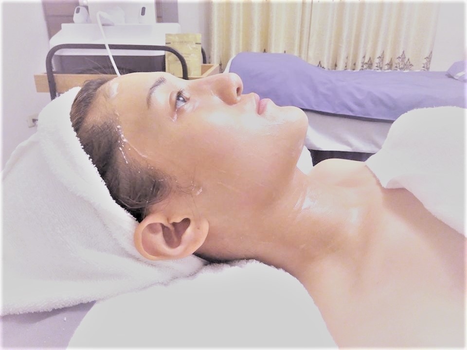 34033489_1814048175326816_1773506826764025856_n (3).jpg