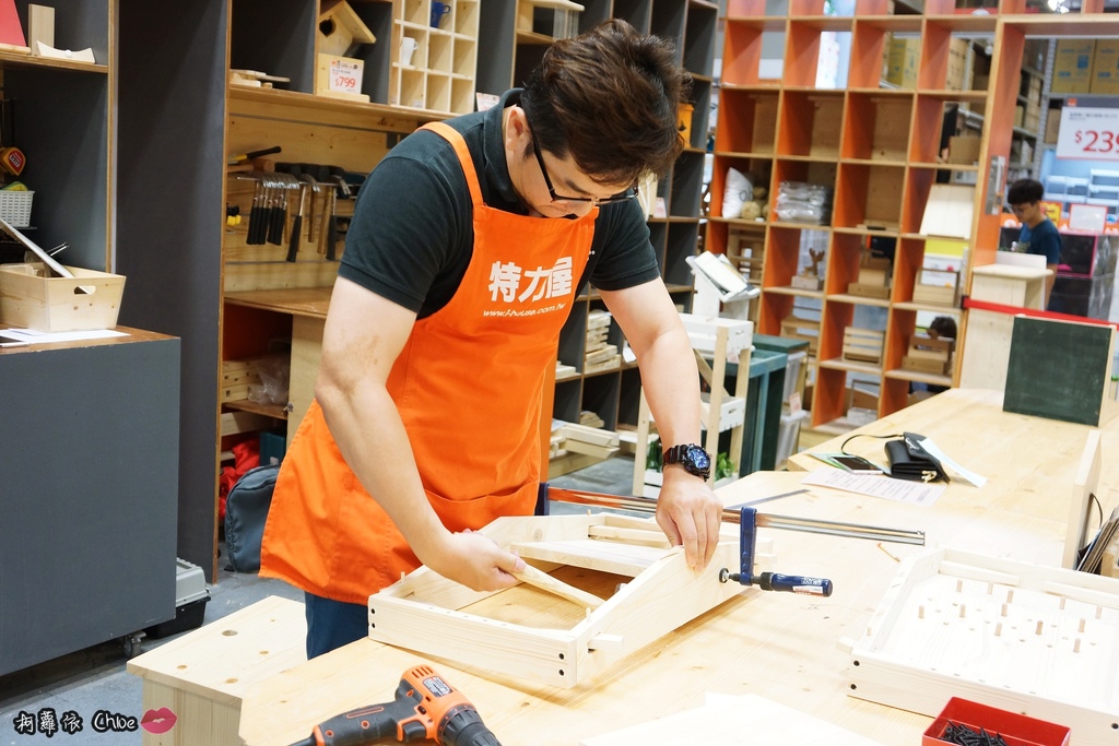 特力屋手創空間 木工手作教學 親子DIY彈珠檯29.JPG