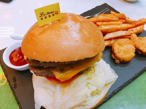 35734888_2225509777465195_5582608958176100352_n