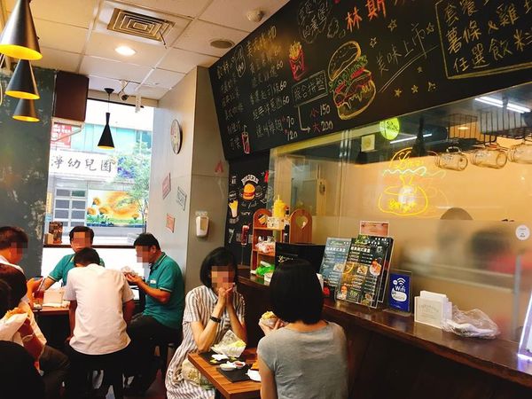 35671743_2225510377465135_6990762227242369024_n