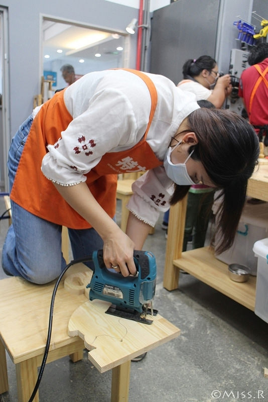 特力屋手創空間 特力屋台中西屯 特力屋DIY 特力屋木工體驗 木工手作教學 親子DIY 特力屋寵物餐桌 寵物餐桌自製18