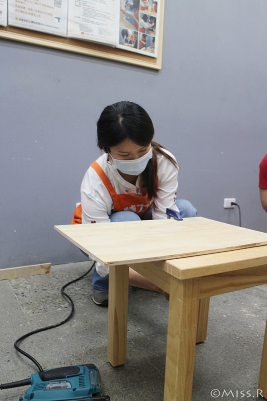 特力屋手創空間 特力屋台中西屯 特力屋DIY 特力屋木工體驗 木工手作教學 親子DIY 特力屋寵物餐桌 寵物餐桌自製20