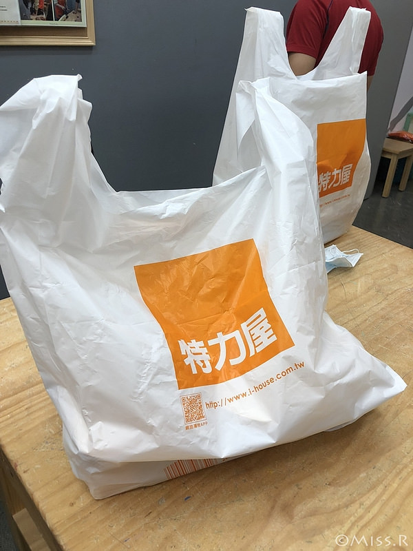 特力屋手創空間 特力屋台中西屯 特力屋DIY 特力屋木工體驗 木工手作教學 親子DIY 特力屋寵物餐桌 寵物餐桌自製72