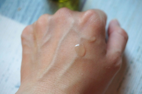 佐登妮絲：【保養】佐登妮絲苦杏仁酸 / 精華液，在家也能溫和讓角質更新