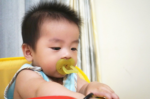 Usbaby優生-優生矽晶安撫奶嘴:【嬰兒好物】 優生矽晶安撫奶嘴,寶寶奶嘴、新生兒奶嘴、360度無縫好清洗真放心