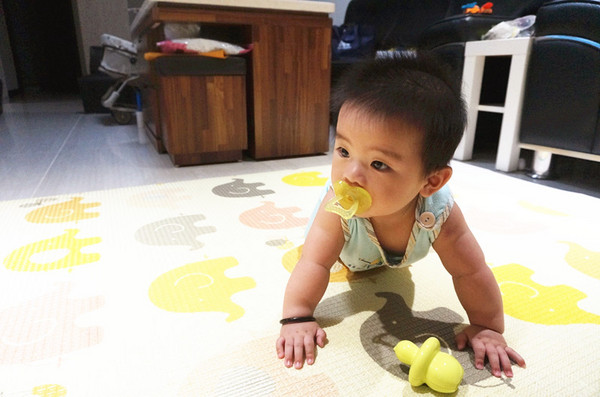 Usbaby優生-優生矽晶安撫奶嘴:【嬰兒好物】 優生矽晶安撫奶嘴,寶寶奶嘴、新生兒奶嘴、360度無縫好清洗真放心