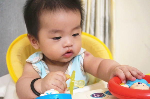 Usbaby優生-優生矽晶安撫奶嘴:【嬰兒好物】 優生矽晶安撫奶嘴,寶寶奶嘴、新生兒奶嘴、360度無縫好清洗真放心