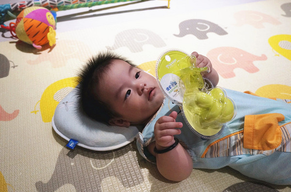 Usbaby優生-優生矽晶安撫奶嘴:【嬰兒好物】 優生矽晶安撫奶嘴,寶寶奶嘴、新生兒奶嘴、360度無縫好清洗真放心