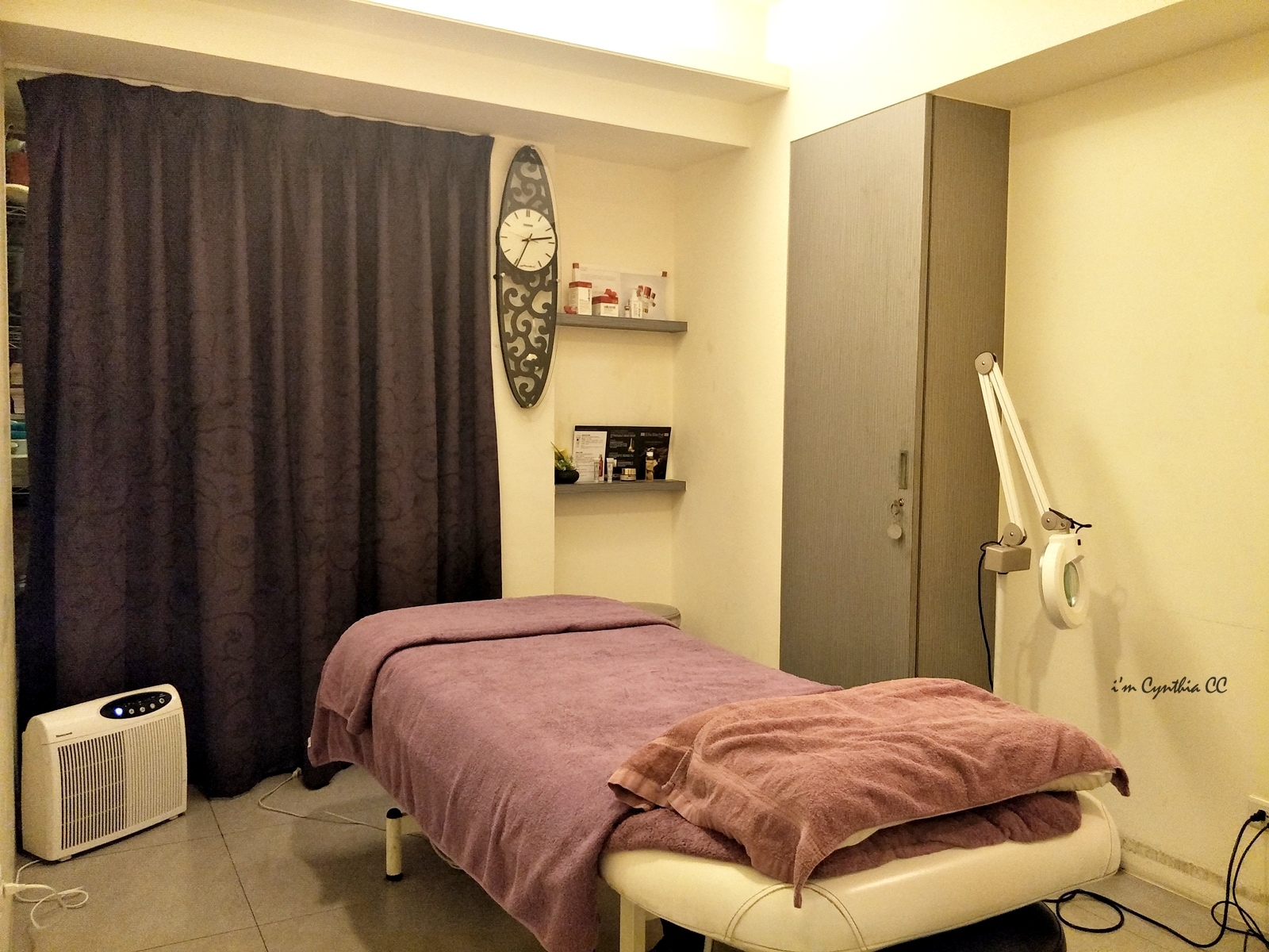 台北信義慧妮克斯美學館-精油臉部按摩SPA