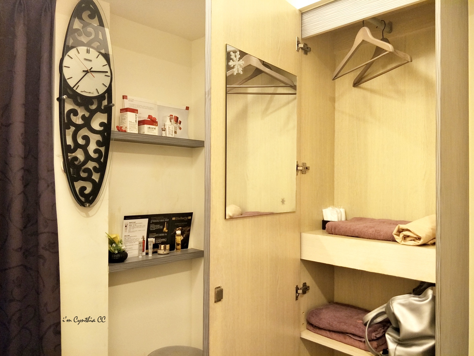 台北信義慧妮克斯美學館-精油臉部按摩SPA