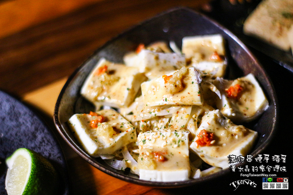 來吧串燒居酒屋【台北美食】|台北信義區國父紀念館附近的深夜美食；舒適溫馨的客廳飲酒吧!