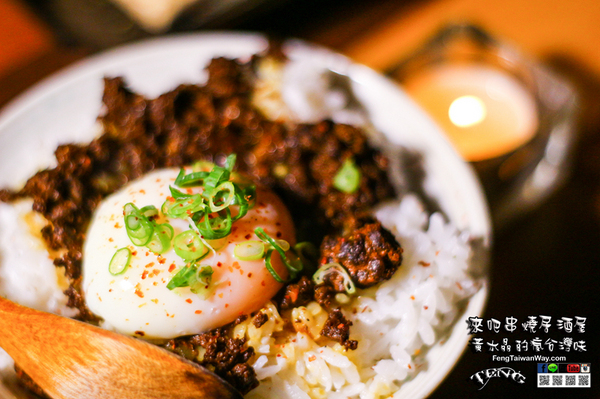 來吧串燒居酒屋【台北美食】|台北信義區國父紀念館附近的深夜美食；舒適溫馨的客廳飲酒吧!