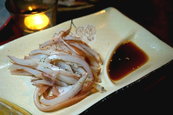 來吧BAR：【食記】台北信義區，國父紀念館站。下班後聚餐小酌的好選擇，創意滿點的串燒居酒屋【來吧】