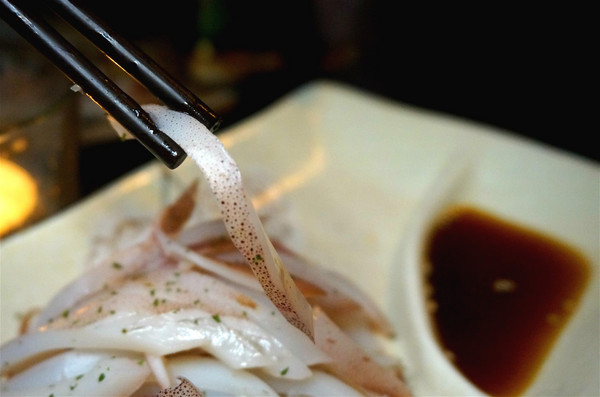 來吧BAR：【食記】台北信義區，國父紀念館站。下班後聚餐小酌的好選擇，創意滿點的串燒居酒屋【來吧】