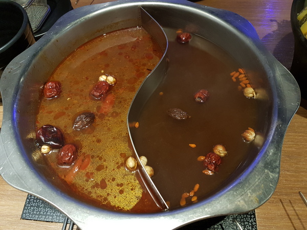 小當家海鮮鍋物(民權分店)：【台北中山】 捷運中山國小站 小當家海鮮鍋物 火鍋聚餐