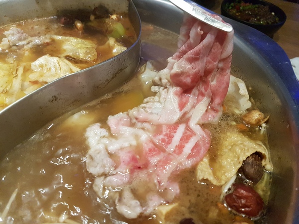 小當家海鮮鍋物(民權分店)：【台北中山】 捷運中山國小站 小當家海鮮鍋物 火鍋聚餐