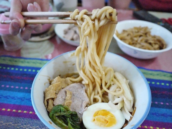 點線麵 單純不簡單 簡單做好麵：『點線麵』冷凍快速麵