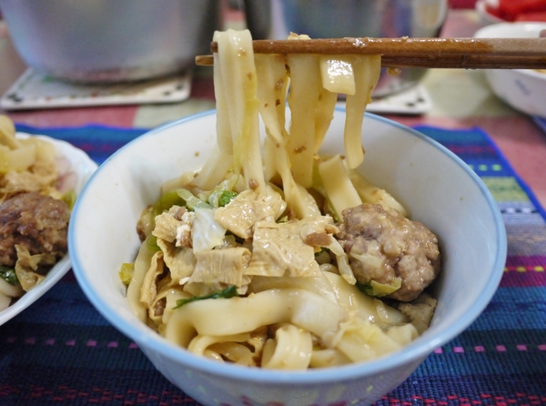 點線麵 單純不簡單 簡單做好麵：『點線麵』冷凍快速麵