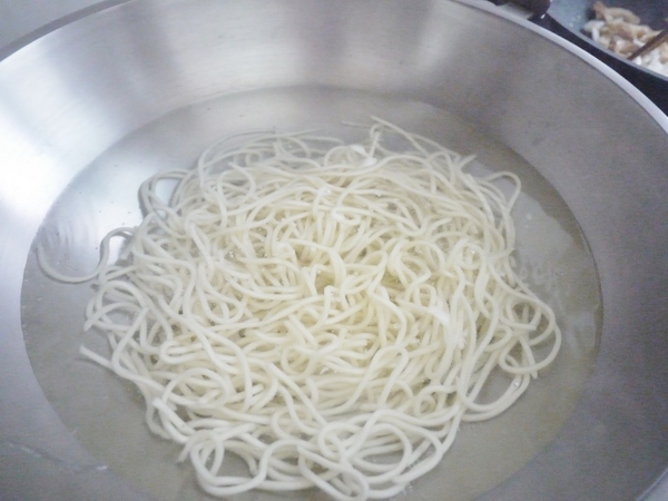 點線麵 單純不簡單 簡單做好麵：『點線麵』冷凍快速麵