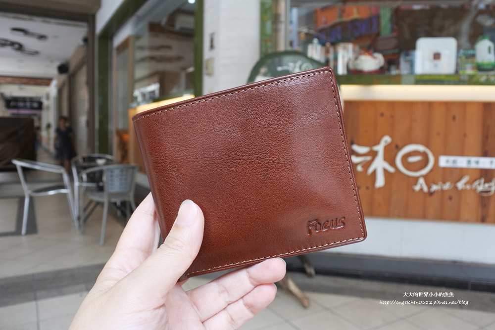 FOCUS經典原皮左右掀拉鏈男短夾9