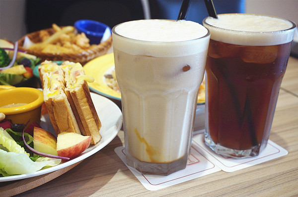 双黃手作料理：【食記。台中】双黃手作料理，晚鳥也能吃得到的平價早午餐！