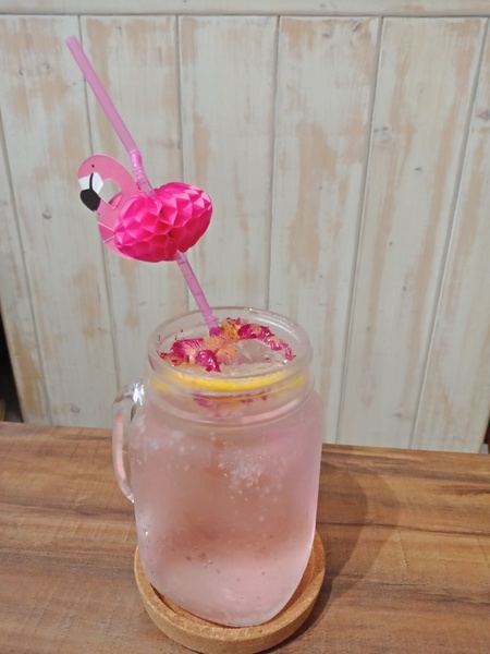 çé²éçæ´»Luluyelife CafÃ©ï¼çé²éçæ´» LULUYELIFE CAFÃ - è¼é£ä¸åè¶ä¿¡ç¾©å®åç«éé¤é¤å»³ãå°åå¤ç´ä½ç½®