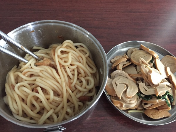 點線麵 單純不簡單 簡單做好麵：[快速料理]點線麵-單純不簡單的冷凍方便麵，好吃的快速乾拌麵3分鐘就可以香噴噴上桌!